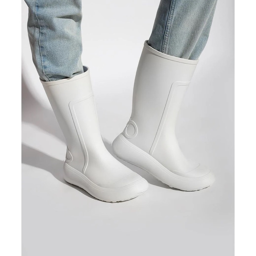 ❤️Salvatore Ferragamo logo-embossed chunky rain Women's White Winter Boots size9